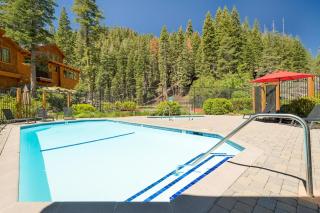 Free Ski Shuttle, Riverfront Condo, Comm. Hot Tub! - Alpine Meadows - 9