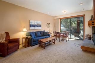 Free Ski Shuttle, Riverfront Condo, Comm. Hot Tub! - Alpine Meadows - 3