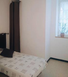 Gîte et jardin en bord de rivière - 1