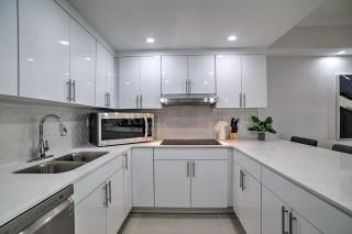 Less Than Half-Mi to Beach Sunny Isles Resort Condo - Miami Beach - 7