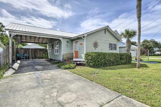Cozy PCB Cottage about 1 Block to Beach! - Panama City Beach - 0