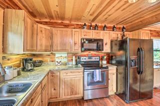 Rural Wooded Cabin Near Trophy Trout Fishing! - Norfork - 1