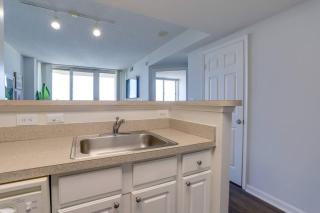 Exclusive Apt in Ballston with Gym - Arlington - 1