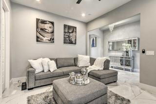 Putting Green and Gazebo Upscale Peoria Home - Peoria - 6