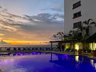 Costa Sur Resort & Spa - Puerto Vallarta - 4