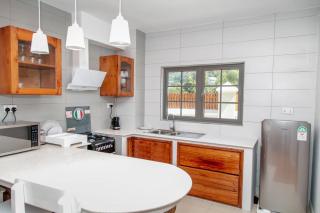 Phoenix Apartments - Victoria - 2