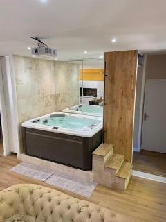 Loft "Eden" jaccuzi prestations haut de gamme 92m2-2 chbres - 9