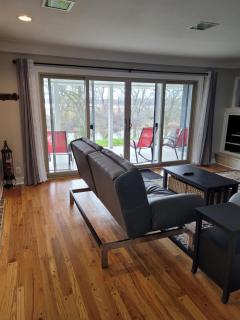 dock, game room, bar and private river view patio - 1