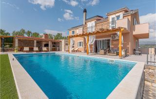 Awesome Home In Ruzic With Jacuzzi - Ružić - 9