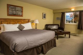 Red Tree Lodge - Fernie - 8