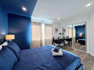 Hollywood Blue Habitat - Los Angeles - 7