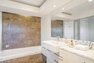 Fuller Holidays- Lot 7 - Byron Penthouse Apartment with Pool - Byron Bay - 1