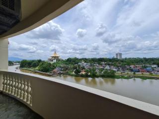 Lovely Waterfront Riverbank Suite with Pool - Kuching - 4