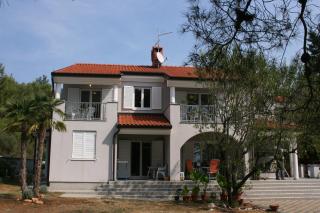 Apartments with a parking space Novigrad - 7017 - 0