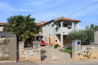 Apartments with a parking space Tar, Porec - 7026 - 0