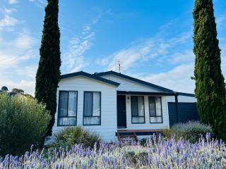 Clampetts Pet Friendly Close to Township - Robe - 0