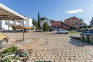 Apartments with parking space Porec - 7154 - 3