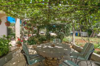 Apartments with parking space Kukci, Porec - 7166 - 2