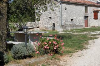 Apartments with a parking space Heraki, Central Istria - Sredisnja Istra - 7167 - 4