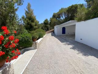 RETREAT VILLA BY THE SEA WITH POOL IN PORTO HELI - Porto Cheli - 1