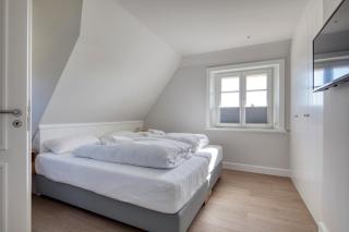Rantum Dorf - Ferienappartments im Reetdachhaus 3 & 4 - Rantum - 7