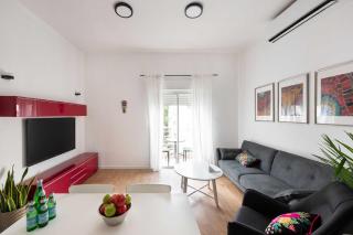 Cozy and Spacious by TLV2RENT - 3