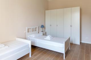 Comfy Apartment Near Fortezza Da Basso - Florence - 4