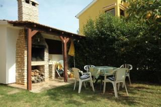 Apartments with a parking space Valbandon, Fazana - 7273 - 5