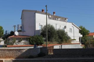 Apartments with a parking space Liznjan, Medulin - 7240 - 9