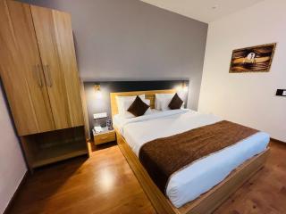 Paras inn - Gurgaon - 1