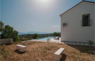 Lovely Home In Supetar Brac - Škrip - 3