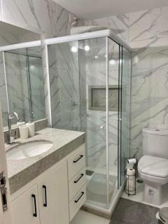 Apartamento impecável ao lado da Praia Grande para até 8 pessoas - Arraial do Cabo - 4