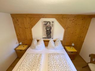 Haus Waldrand - Oberndorf in Tirol - 1