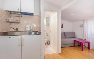 1 Bedroom Cozy Apartment In Omisalj - Omišalj - 4