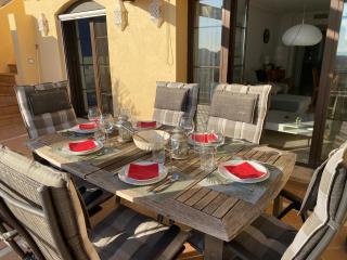 Huge Rooftop Solarium With See View - 3 rooms - 2