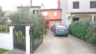 Apartments with parking space Valbandon, Fazana - 7305 - 2