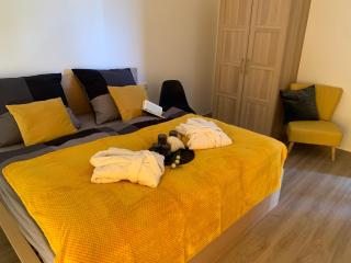eifel24, neues und modernes Appartement mit Dachterrasse - Schwirzheim - 7