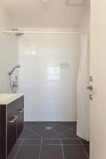 Oַ&O Group- Luxury Apt Tower Best Sea View Bat Yam - 4