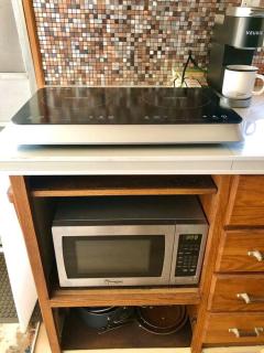 The Steel Magnolia Airstream - Cabins At Rim Rock - 1