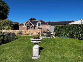Byre - Farm Cottage on 9 acre Equestrian Small Holding - Salisbury - 9