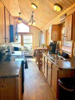 The Armadillo Cabin - Cabins At Rim Rock - Austin - 0