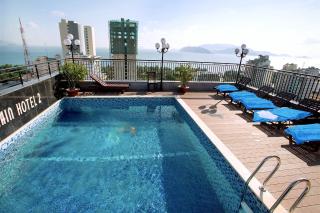Golden Rain 2 Hotel Nha Trang Beach - 4