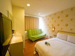 Green Park Commercial Hotel - Tainan - 4