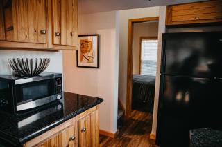 The Longhorn Cabin - Cabins at Rim Rock - Austin - 3