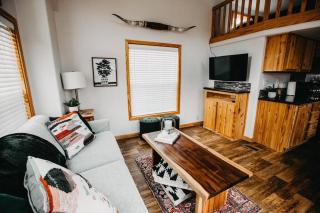 The Longhorn Cabin - Cabins at Rim Rock - Austin - 7