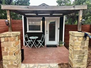 The Fawn Cabin - The Cabins at Rim Rock - Austin - 9