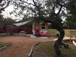 Fox Tiny Home - The Cabins at Rim Rock - Austin - 9