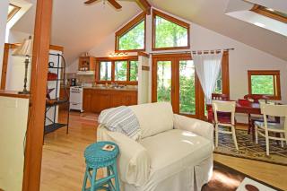 Little Brown House - Glen Arbor - 6