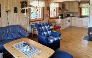 5 Bedroom Lake Front Home In Hornnes - Hornnes - 1