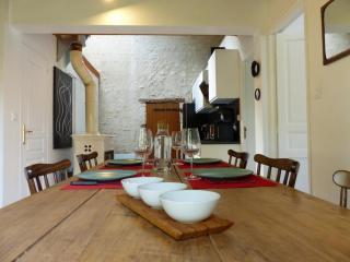 Charmant Gîte avec Piscine Privative et Terrasse à Charroux, Village Médiéval - FR-1-489-394 - Charroux-dʼAllier - 8